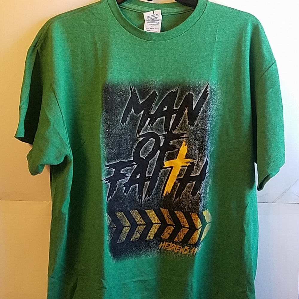 T SHIRT